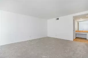 17255 Palisades Cir, Pacific Palisades, CA 90272 - Photo 25