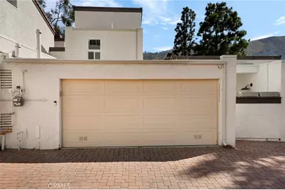 17255 Palisades Circle, Pacific Palisades, CA 90272 - Photo 41