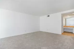 17255 Palisades Cir, Pacific Palisades, CA 90272 - Photo 25