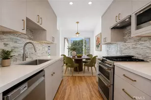 17255 Palisades Cir, Pacific Palisades, CA 90272 - Photo 7