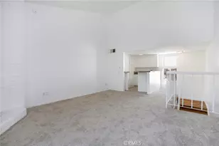 17255 Palisades Cir, Pacific Palisades, CA 90272 - Photo 37