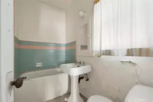 1224 S Wilton Pl, Los Angeles, CA 90019 - Photo 23