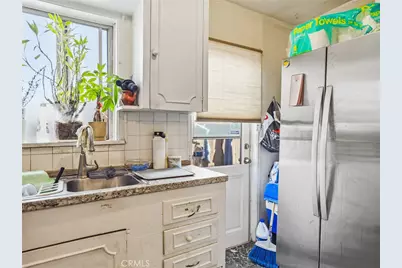 1218 N Hollywood Way, Burbank, CA 91505 - Photo 9