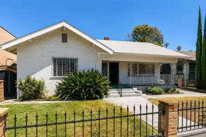 537 W 49th Place, Los Angeles, CA 90037 - Photo 1