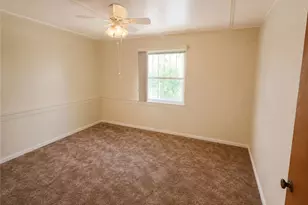 537 W 49th Pl, Los Angeles, CA 90037 - Photo 11