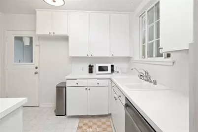 15034 Dickens Street #4, Sherman Oaks, CA 91403 - Photo 9