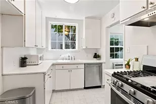 15034 Dickens St, Sherman Oaks, CA 91403 - Photo 11
