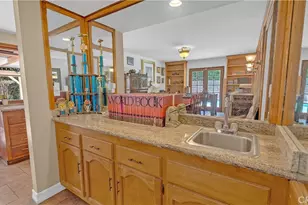3380 N Lamer St, Burbank, CA 91504 - Photo 35