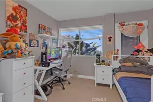 3380 N Lamer St, Burbank, CA 91504 - Photo 21