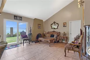 3380 N Lamer St, Burbank, CA 91504 - Photo 13