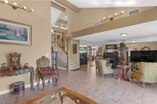3380 N Lamer St, Burbank, CA 91504 - Photo 17