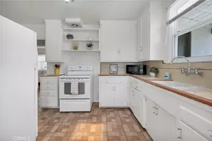 400 University Ave, Burbank, CA 91504 - Photo 17