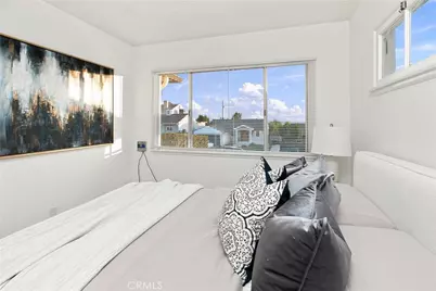 1818 Hilton Drive, Burbank, CA 91504 - Photo 17