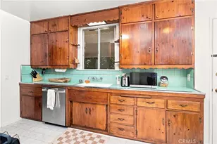 1818 Hilton Dr, Burbank, CA 91504 - Photo 31