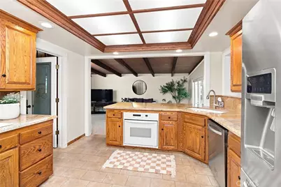 821 Groton Drive, Burbank, CA 91504 - Photo 17