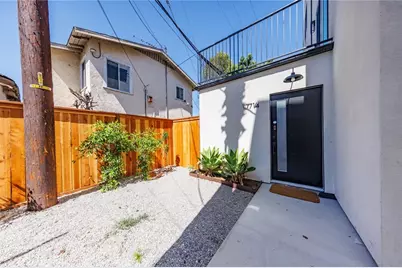 1175 Leighton, Los Angeles, CA 90037 - Photo 45