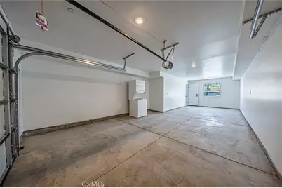 1175 Leighton, Los Angeles, CA 90037 - Photo 15