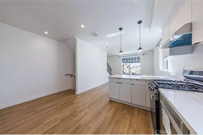 1175 Leighton, Los Angeles, CA 90037 - Photo 31