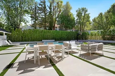 4830 Winnetka Avenue, Woodland Hills, CA 91364 - Photo 37