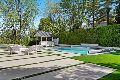 4830 Winnetka Avenue, Woodland Hills, CA 91364 - Photo 11