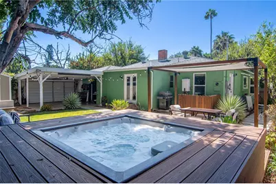 10703 Collins Street, North Hollywood, CA 91601 - Photo 27