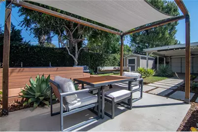 10703 Collins Street, North Hollywood, CA 91601 - Photo 31