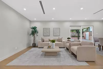 10211 Roscoe, Los Angeles, CA 91352 - Photo 13