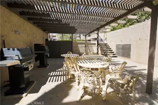 2386 E Del Mar Blvd, Pasadena, CA 91107 - Photo 25