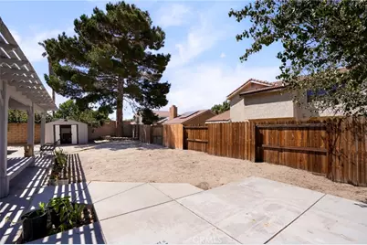 5389 Evergem Avenue, Palmdale, CA 93552 - Photo 35