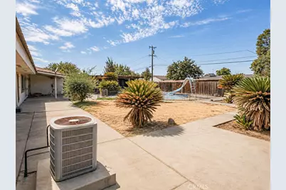 146 W Hanford Armona, Lemoore, CA 93245 - Photo 15