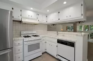 17815 Margate, Encino, CA 91316 - Photo 11