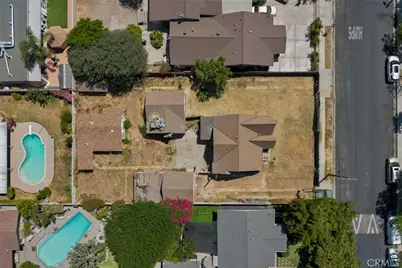 6824 Tyrone, Van Nuys, CA 91405 - Photo 9