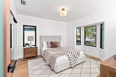 556 Hawthorne, Glendale, CA 91204 - Photo 15