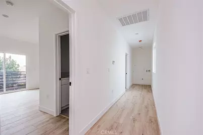 6461 Woodley, Los Angeles, CA 91406 - Photo 15