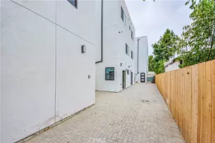 6461 Woodley, Los Angeles, CA 91406 - Photo 21