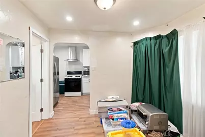 1321 W 60th, Los Angeles, CA 90044 - Photo 11