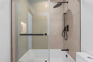 825 N Naomi, Burbank, CA 91505 - Photo 35