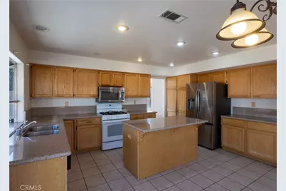 6055 Lisbon Ct, Palmdale, CA 93552 - Photo 3