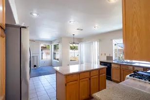 6055 Lisbon Ct, Palmdale, CA 93552 - Photo 5