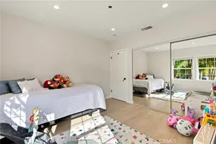 2142 E Chevy Chase, Glendale, CA 91206 - Photo 17