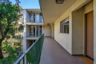 10240 Camarillo St, Toluca Lake, CA 91602 - Photo 41