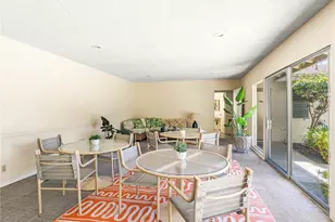 10240 Camarillo St, Toluca Lake, CA 91602 - Photo 29