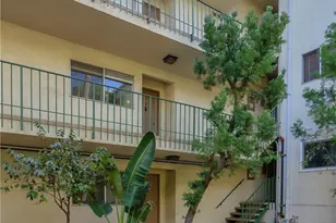 10240 Camarillo St, Toluca Lake, CA 91602 - Photo 27