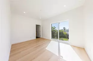 1330 S Longwood Ave, Los Angeles, CA 90019 - Photo 17