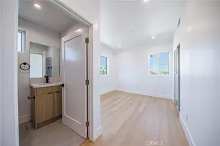 1330 S Longwood Ave, Los Angeles, CA 90019 - Photo 19