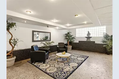 11044 Acama Street #302, Studio City, CA 91602 - Photo 7