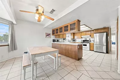 8609 Maple, Hesperia, CA 92345 - Photo 9