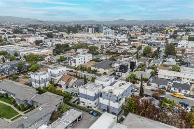 523 N St Andrews, Los Angeles, CA 90004 - Photo 43