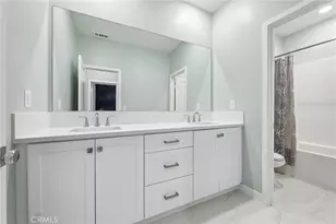 26902 Sycamore Wy, Valencia, CA 91381 - Photo 9