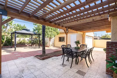 2232 N Valley Street, Burbank, CA 91505 - Photo 17
